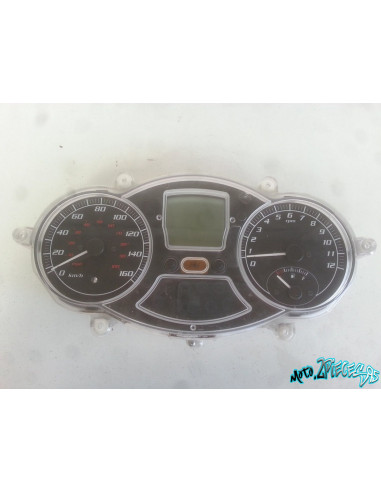 Compteur Piaggio MP3 125 250 300 - 4 394 Km Compteur Piaggio MP3 125 250 300 - 4 394 Km