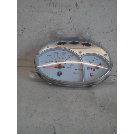 Compteur Sym Fiddle – 13 110 KM Compteur Sym Fiddle – 13 110 KM