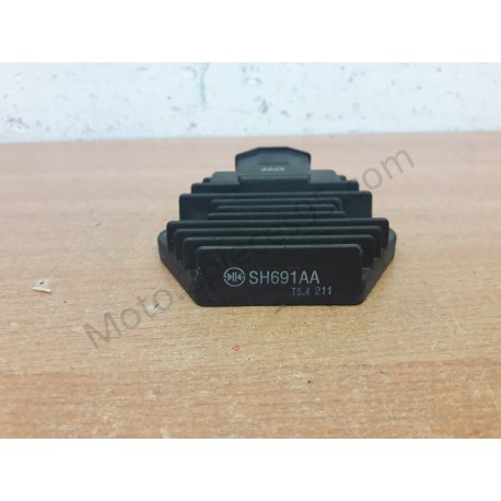 Régulateur SH691AA Régulateur SH691AA