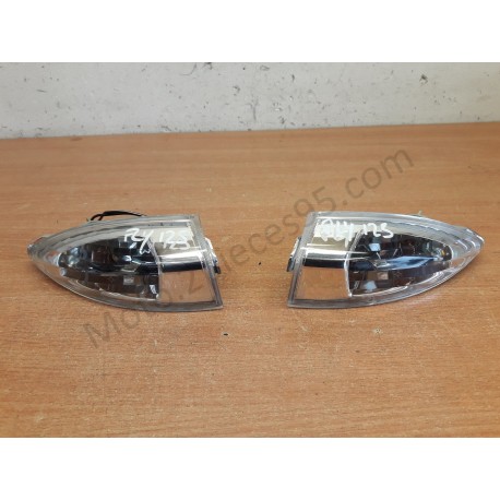 Paire clignotant arrière Piaggio Fly 125 Paire clignotant arrière Piaggio Fly 125