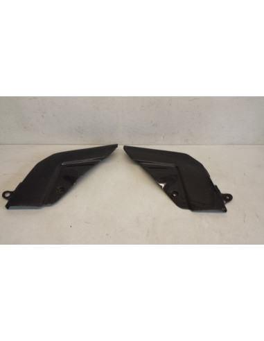 Cache latéral Suzuki GsxR 750 1100 Cache latéral Suzuki GsxR 750 1100