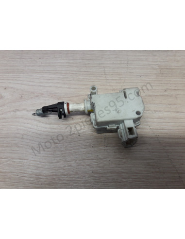 Moteur d’ouverture de coffre et selle Moteur d’ouverture de coffre et selle