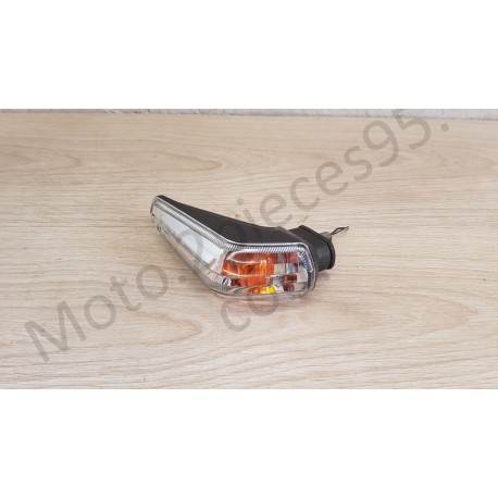 Clignotant arrière gauche Suzuki GSR 600 Clignotant arrière gauche Suzuki GSR 600