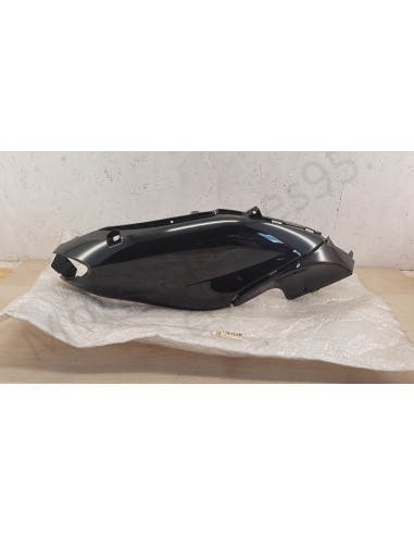 Carénage latéral droit Piaggio Fly Derbi Boulevard Carénage latéral droit Piaggio Fly Derbi Boulevard