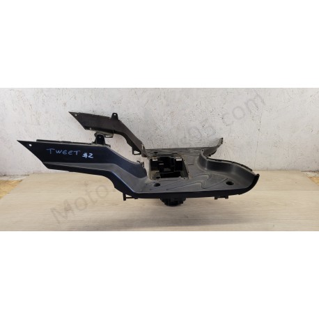 Marche pied Peugeot Tweet 125 Marche pied Peugeot Tweet 125