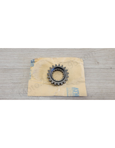 Pignon de 2ème Suzuki GSX-R - 24221-35F00 Pignon de 2ème Suzuki GSX-R - 24221-35F00