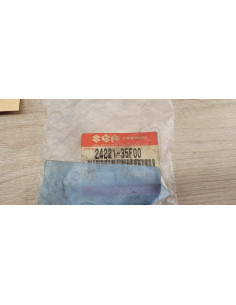 Pignon de 2ème Suzuki GSX-R - 24221-35F00
