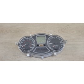 Compteur Piaggio MP3 125 250 300 - 40 079 Km