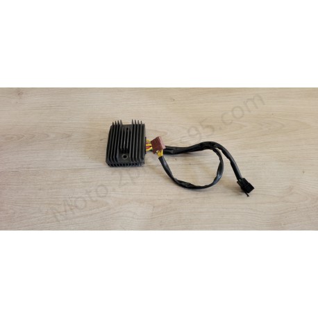 Régulateur SH689DB Régulateur SH689DB