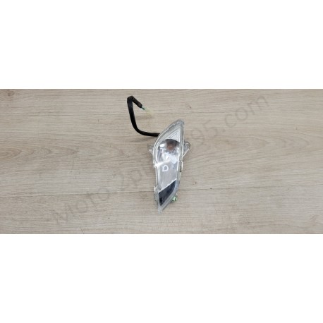 Clignotant avant droit Peugeot Tweet 50 125 Clignotant avant droit Peugeot Tweet 50 125