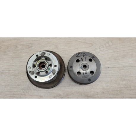 Embrayage complet Piaggio Zip II 50 IE 4 Temps - 3 800 Km Embrayage complet Piaggio Zip II 50 IE 4 Temps - 3 800 Km