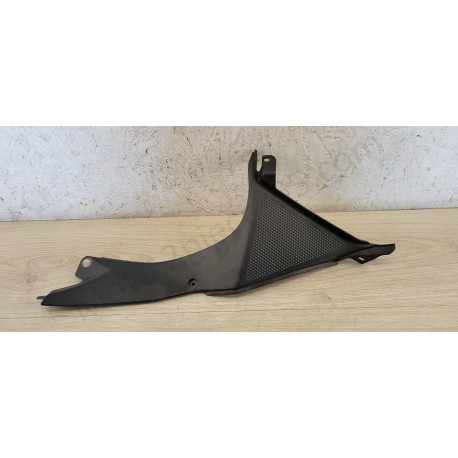 Cache intérieur de carénage avant gauche Yamaha YZF 125 R Cache intérieur de carénage avant gauche Yamaha YZF 125 R