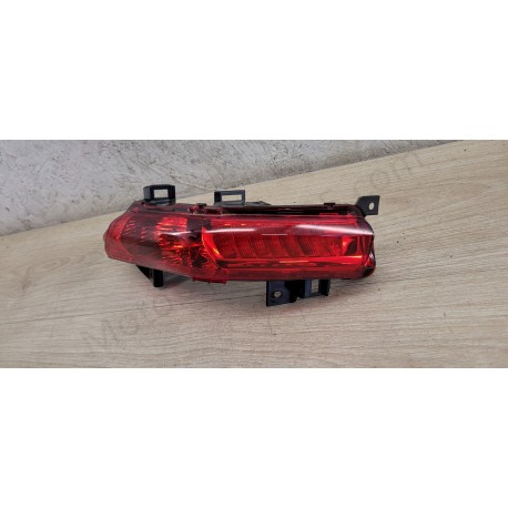 Feux arrière gauche Piaggio MP3 300 350 400 HPE 500 500 HPE