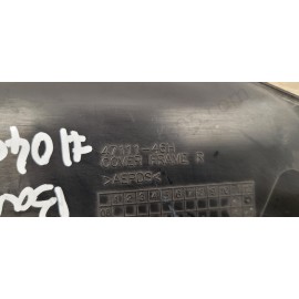 Cache latéral droit Suzuki GSF Bandit 650