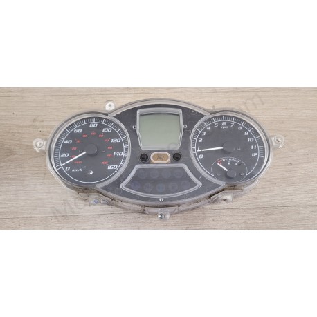 Compteur Piaggio Mp3 125 250 300 - 44 978 KM Compteur Piaggio Mp3 125 250 300 - 44 978 KM