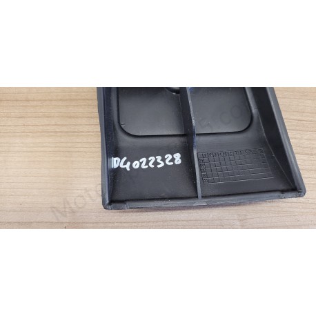 REPOSE-PIED DROIT PIAGGIO BEVERLY 400 ie ANNEE 2007 SERIE 2004 2007