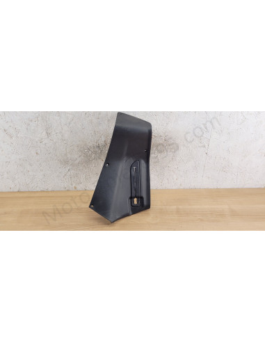 Demi-tablier droit cache bocal Gilera GP800 Demi-tablier droit cache bocal Gilera GP800