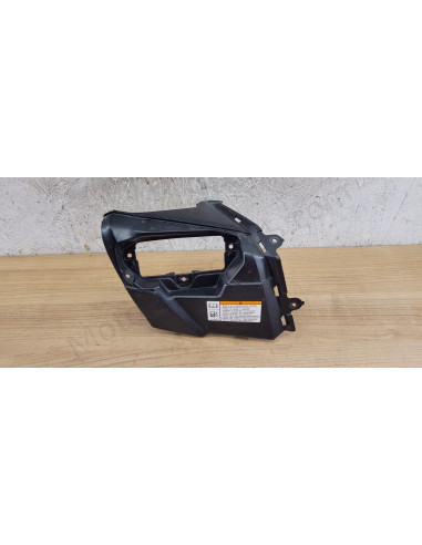 Plastique tablier gauche Yamaha Tmax 530