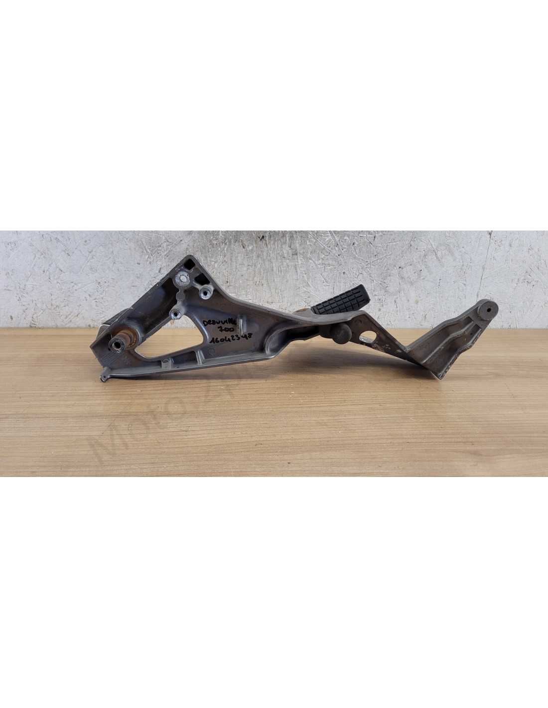 Grille de ventilation avant gauche Audi 8V38076839B9