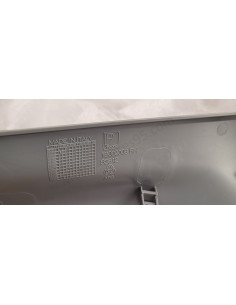 Habillage marche pied droit Piaggio Mp3 400 530