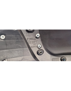 Garde boue avant droit Piaggio Mp3 400 530
