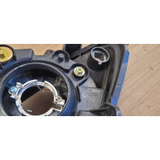 Optique de phare droit Suzuki Burgman 650