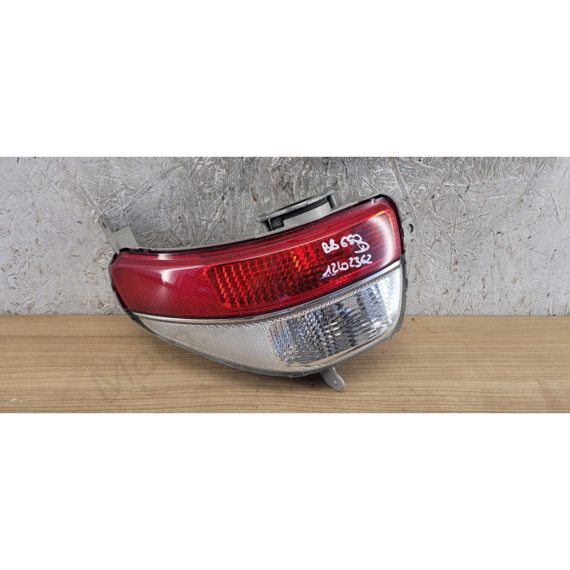 Feu arrière droit Suzuki Burgman 650