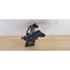 Araignée support avant Sym GTS 125 300