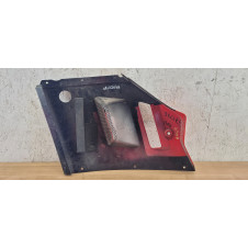 Flanc de carénage droit Suzuki GsxR Noir et Rouge