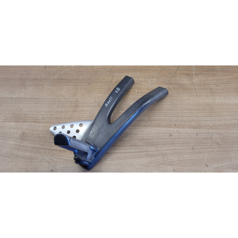Platine repose pied droit Buell XB12