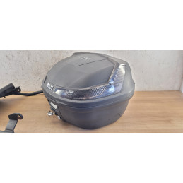Support top case avec top case Givi pour Peugeot Pulsion