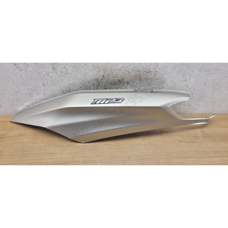 Carénage aile arrière gauche Piaggio Mp3 400 530 HPE
