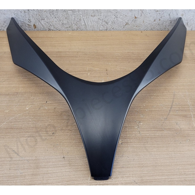 V de face avant Piaggio MP3 Noir mat