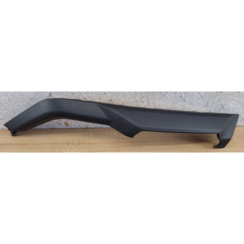 Carénage cache entourage habillage gauche Piaggio MP3 400 530