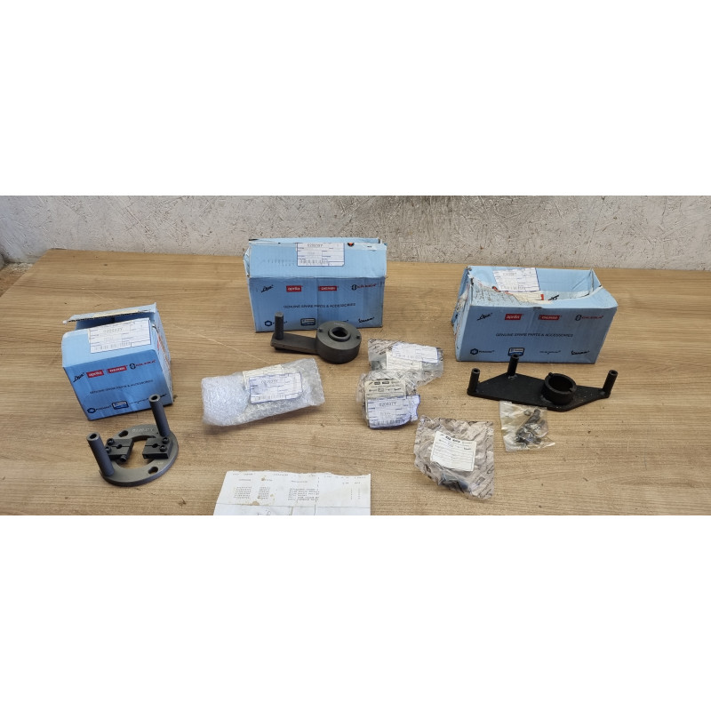 Lots Outillages Piaggio X10 / Vespa Primavera 125 / Aprilia SR GT 125