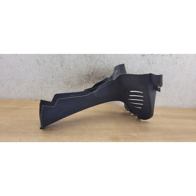 Plastique radiateur tunnel Piaggio MP3