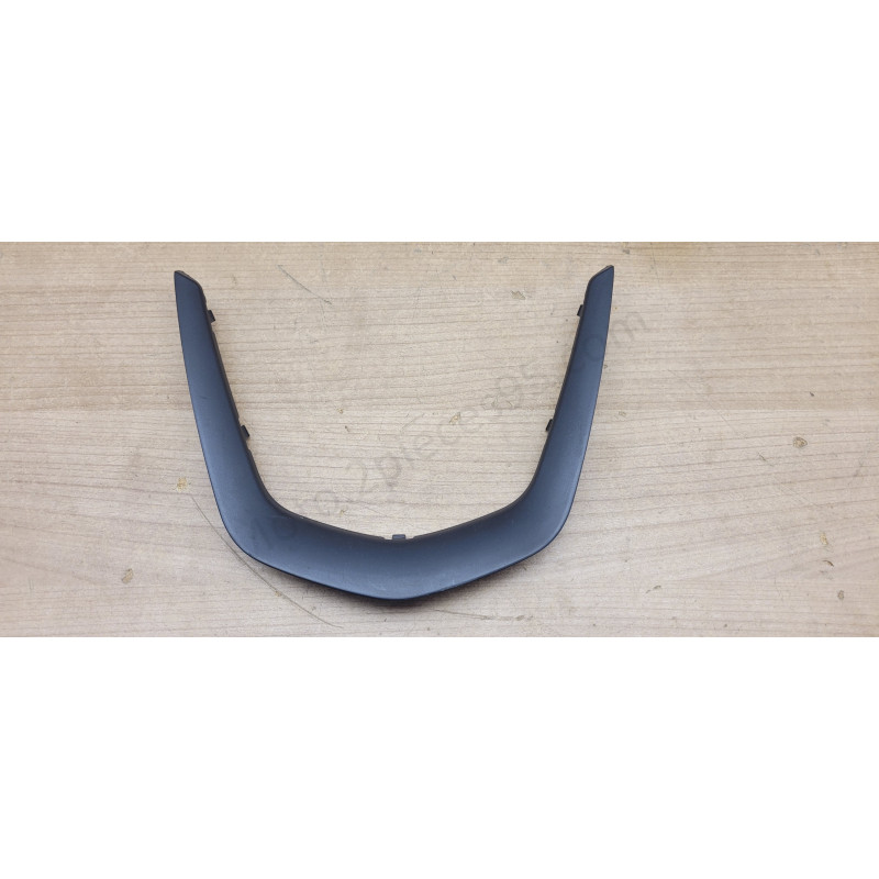 Cadre de grille de radiateur Piaggio MP3