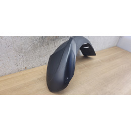Garde boue gauche Piaggio MP3 HPE 300 310 400 530