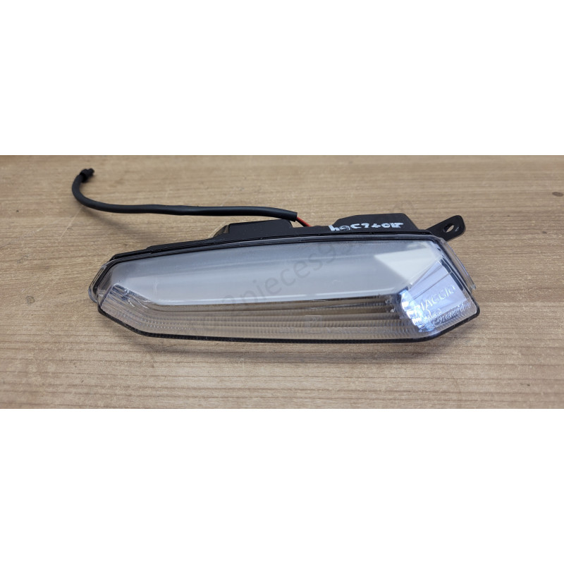 Clignotant avant gauche Piaggio Mp3 400 530