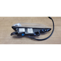 Clignotant avant droit Piaggio Mp3 400 530