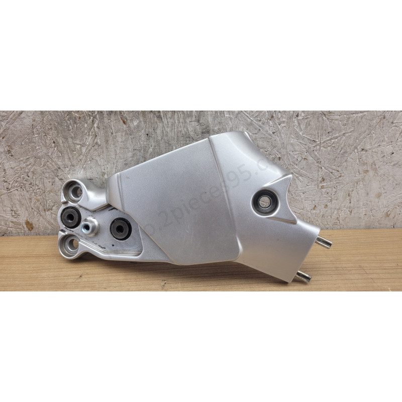 Platine avant gauche Yamaha BT1100 Bulldog