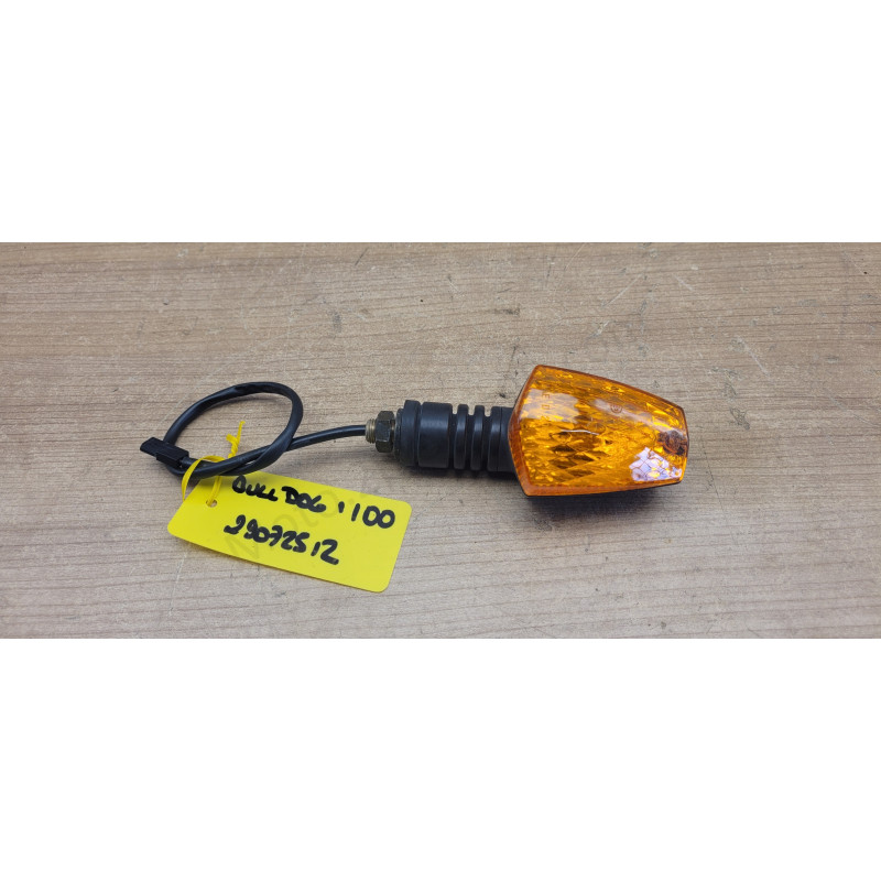 Clignotant avant droit Yamaha BT1100 Bulldog