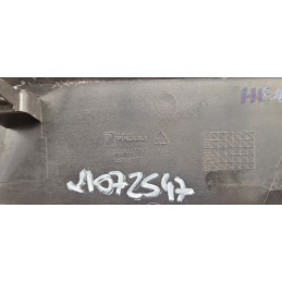 Cache centrale droit Aprilia SR-GT 125 200