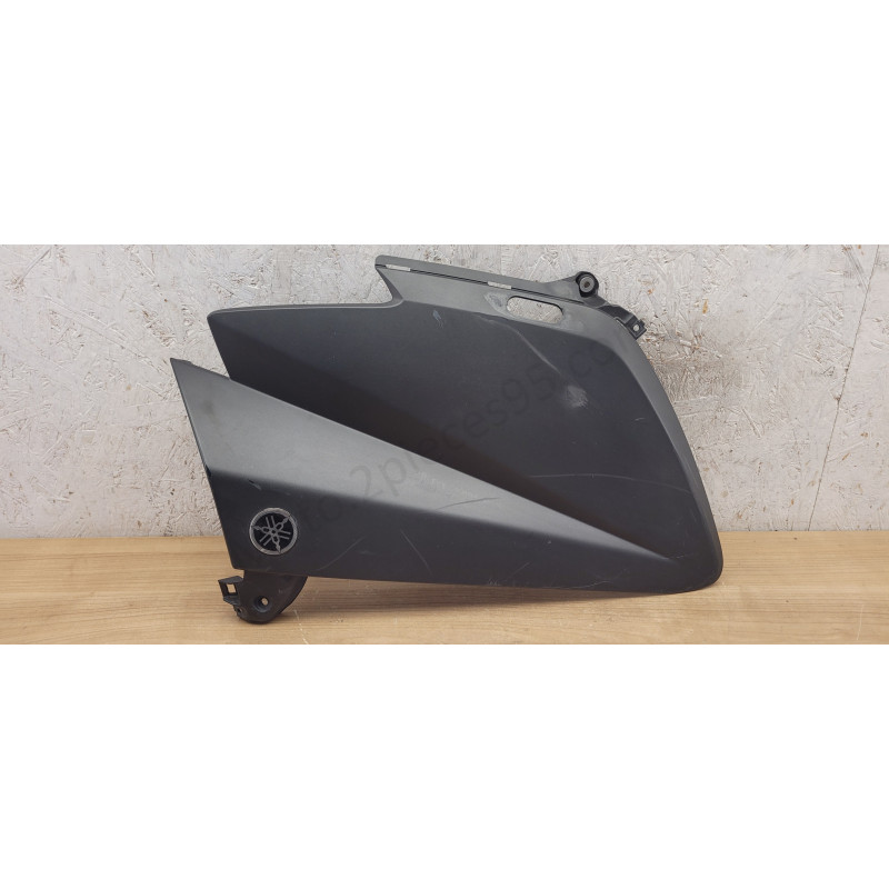 Demi face façade avant gauche Yamaha 530 Tmax