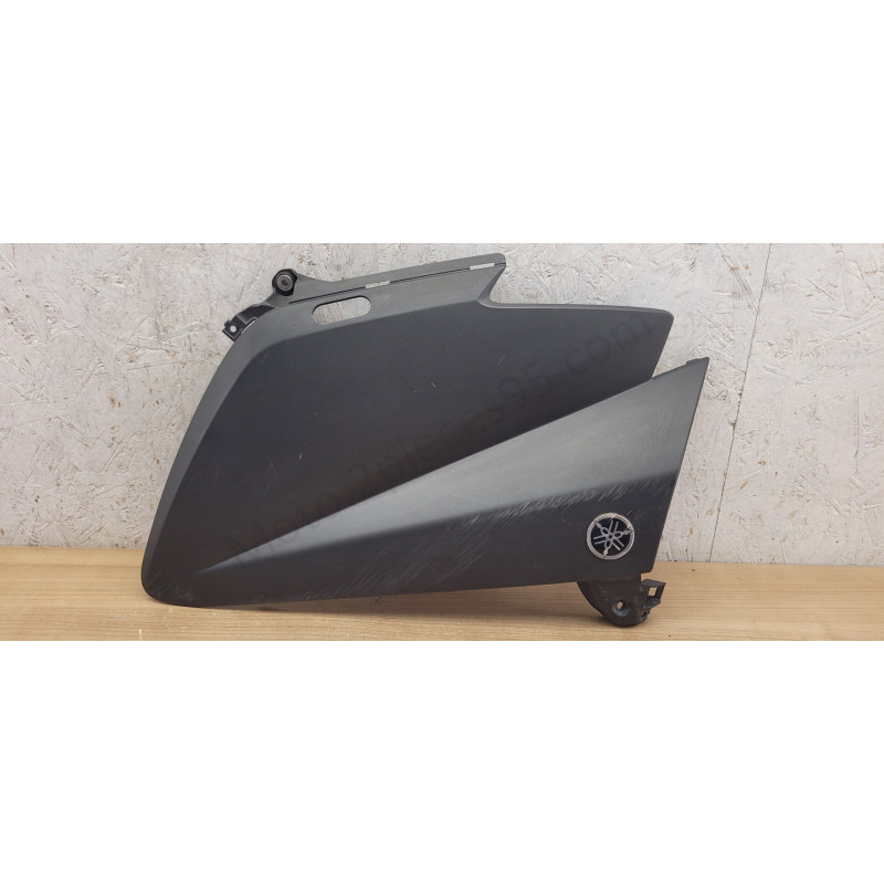 Demi face façade avant droit Yamaha 530 T-max