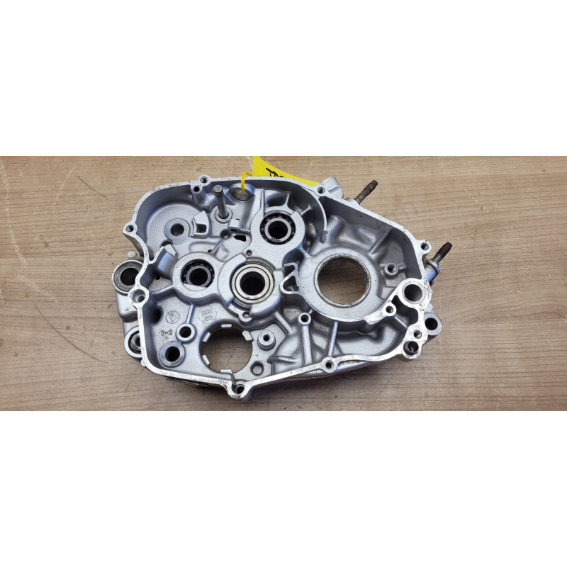 Demi carter moteur nue droit Yamaha TDR 125