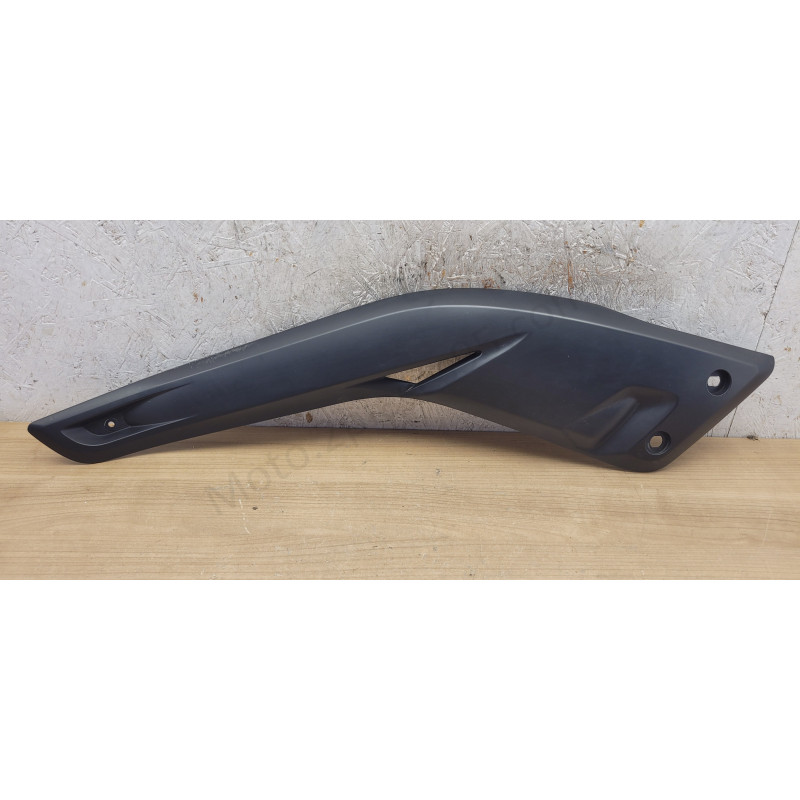 Cache latéral gauche Yamaha Xmax