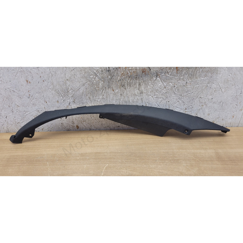 Carénage bas arrière droit Piaggio Medley 125 150 200