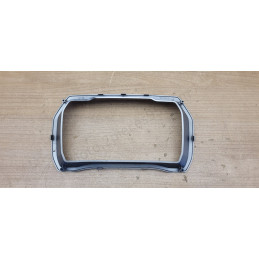 Cadre entourage compteur Piaggio MP3 HPE RST