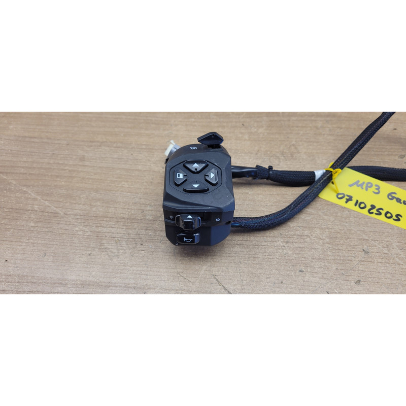 Commodo gauche Piaggio MP3 HPE 400 530